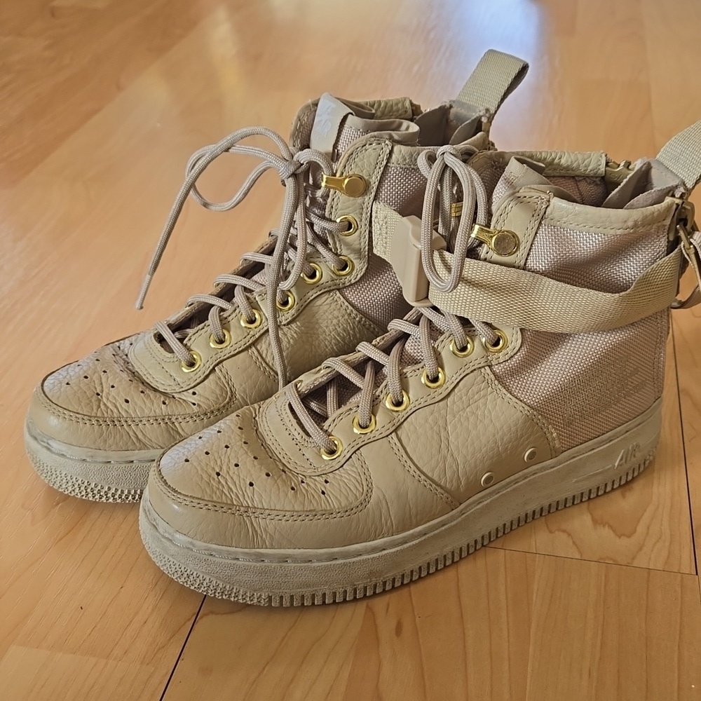 Nike Air SF Air Force, women's size 6, AA3966-200VF, guc